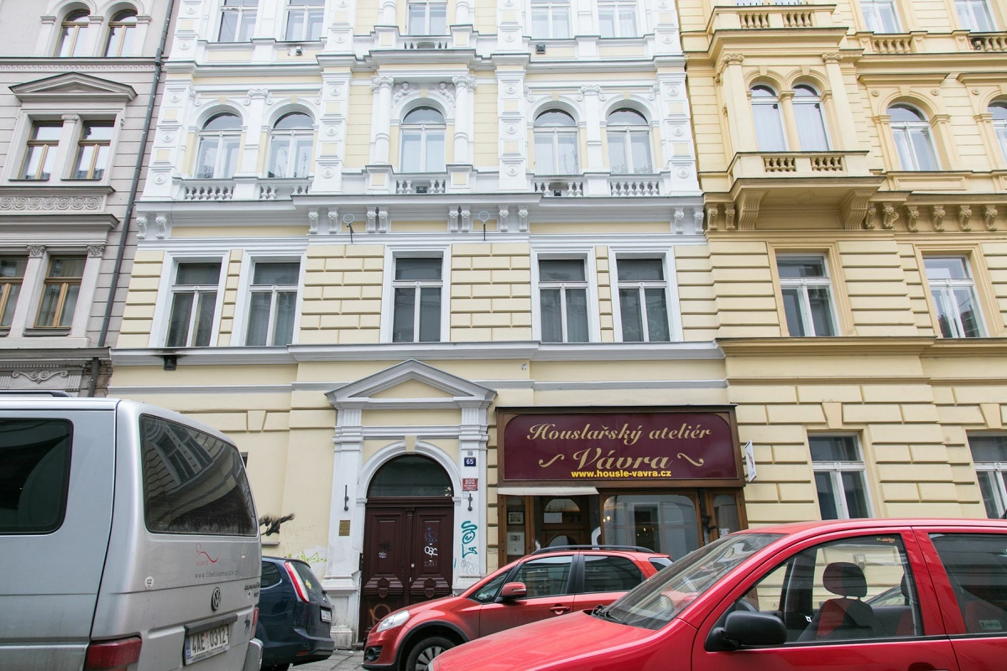 Welcome Apartments On Lublanska Prague Exterior photo